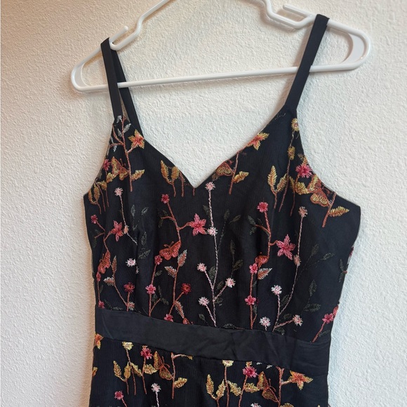 EMBROIDERED Tea-Length Cocktail / Prom Dress - Picture 6 of 17